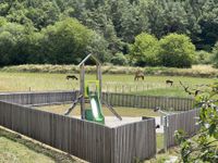 Pferde Koppel im Freien werden den Kindern vom Ferienhaus Jura in der Oberpfalz angeboten